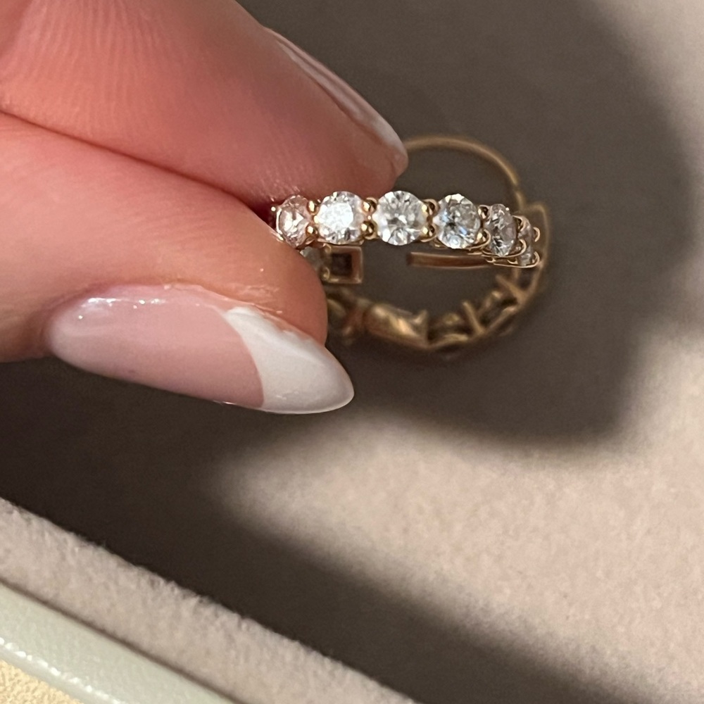 Tiffany Hoops